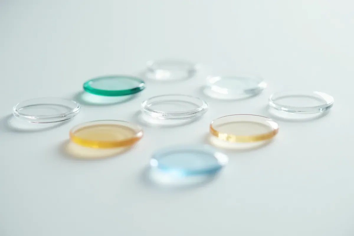 Najlepsze soczewki – Co musisz wiedzieć przed zakupem