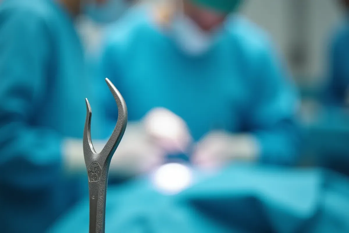 Zabieg na zaćmę: Co warto wiedzieć przed operacją?